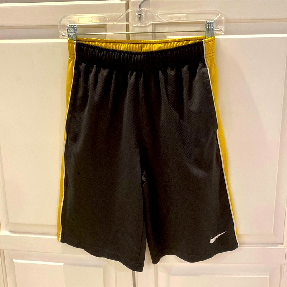 NIKE DRI-FIT Shorts 🩳